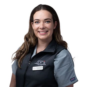 Dr Bronach McClean Vet - Veterinary Specialists Ireland